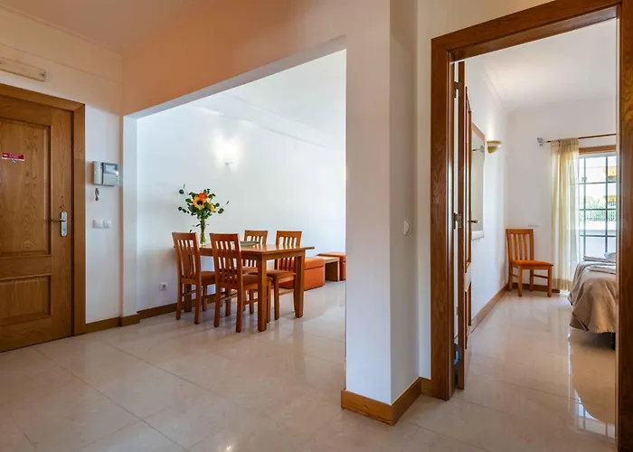 Monte Da Vinha I אלבופיירה